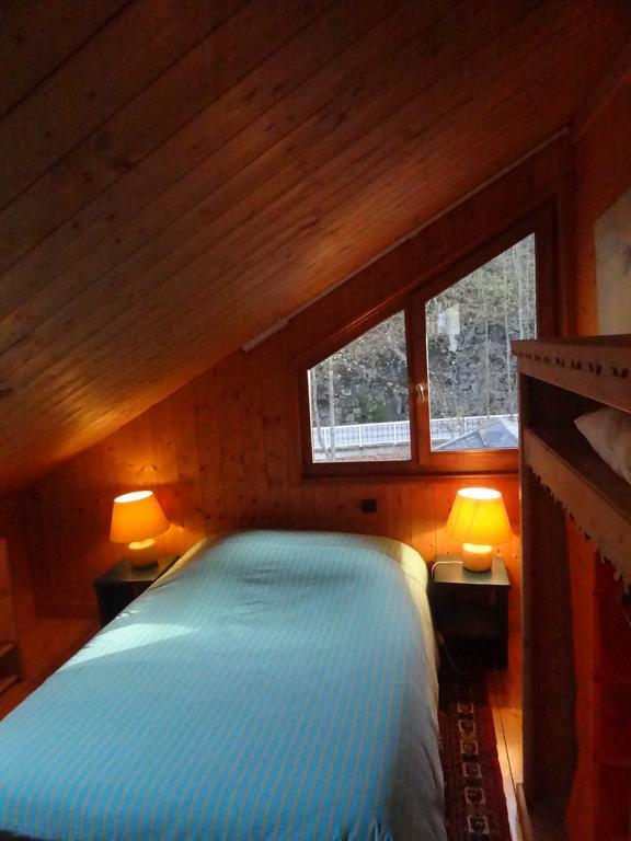 Les Nereides Studios Et Appartements Brides Les Bains Екстериор снимка
